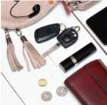How To Organize Your Purse - featured image